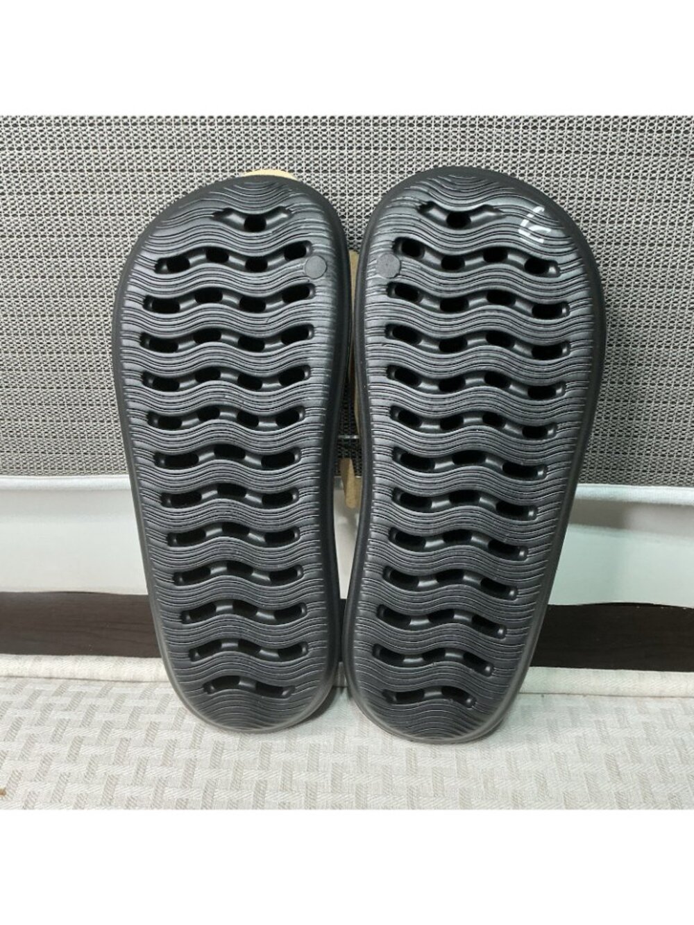 Billabong Women Size 8 Black Platform Cushion Slides Sandal Comfort Shoe NEW - Picture 6 of 7